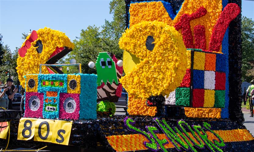 Franklin High students celebrate the homecoming parade